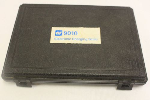 TIF 9010 Electronic Charging Scale with Case (#B1-79163-1)