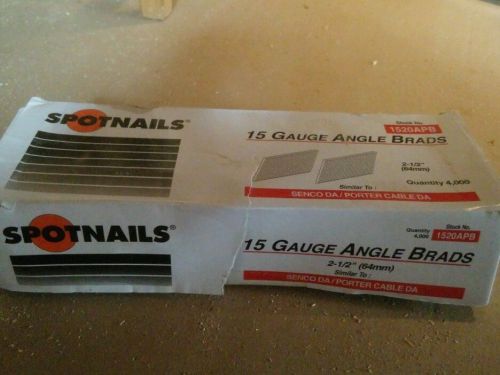 NEW 2-1/2&#034; 15 Gauge Galv Angle Brads - 4,000 Count