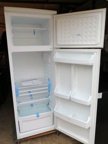 VWR Explosion Proof Lab Refrigerator / Freezer 10.4 cu.ft Model R411XA16