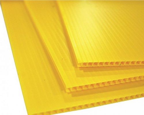 Yellow corrugated blank sign sheet 4mm x 24&#034; x18&#034; horizontal signs for sale