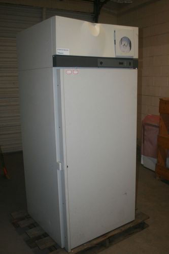 Kendro lab lr304a20 laboratory refrigerator for sale