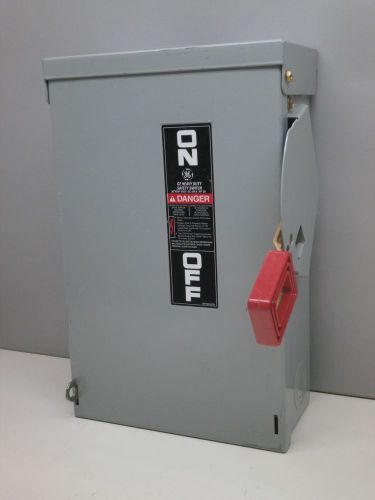 Ge thn3361r heavy duty safety switch 30-amp 600v ac 250vdc type 3r rainproof 30a for sale