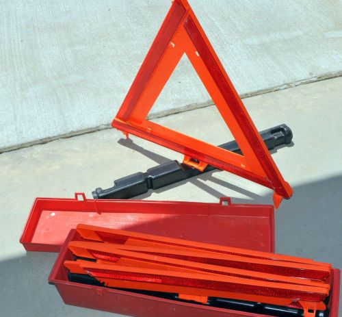 Dietz 8-25001 Triangle Warning Traffic Control Kit - Set of Three Triangles