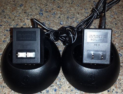 Lot of 2 Motorola NNTN4019A Battery Charger Dock With The NNTN4077A AC Adapters