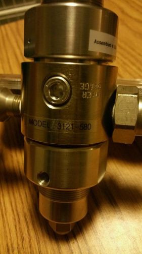 Matheson Gas Regulator Model 3121-580 with 2 Control Valve and 2 Gauges