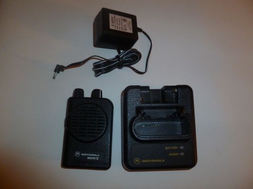 Working Motorola Minitor IV VHF Fire EMS Pager 151-158.9 MHz W/ Charger b