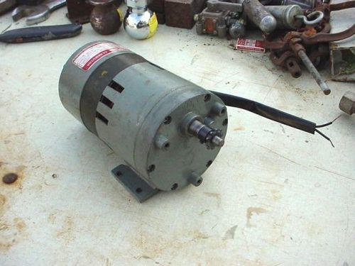 Dayton gear motor 1/10 HP 3M138 60RPM touque 78 in. lbs. electric tested great