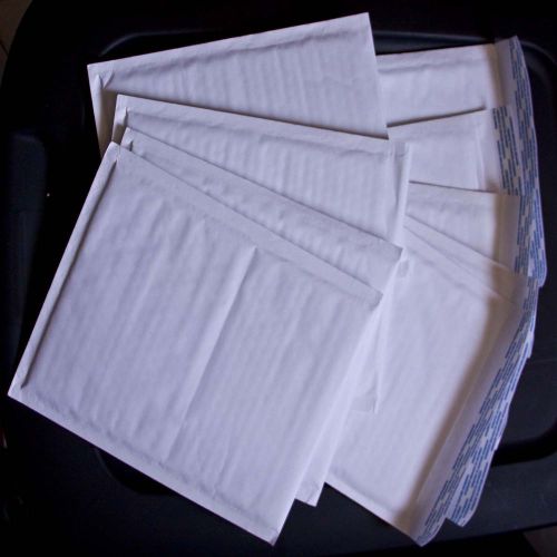 White paper bubble mailer /envelope size &#034;#0&#034; self stick seal 25 pcs ships free