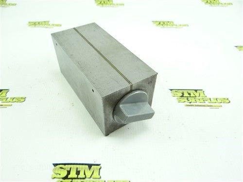 BROWN &amp; SHARPE NO. 760 MAGNETIC WORKHOLDING BLOCK 2-1/2&#034; X 5-1/4&#034;