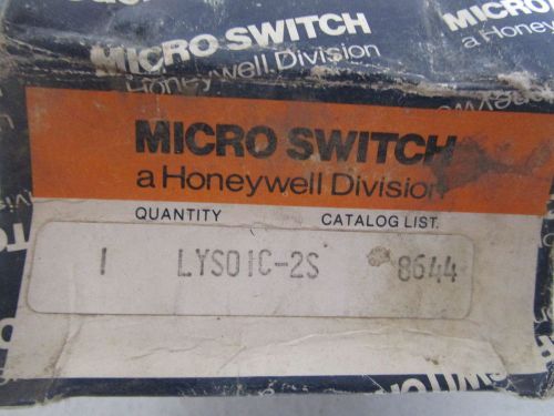 MICROSWITCH LIMIT SWITCH LYS01C-2S *NEW IN BOX*