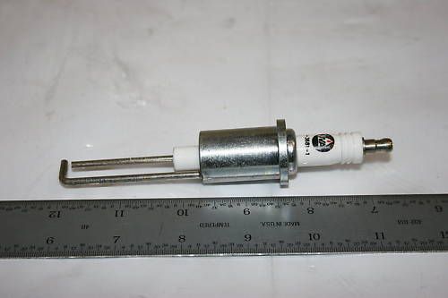 North American Igniter Plug (NA 4-3681-1)