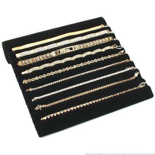 9 Slot Black Velvet Bracelet Display Ramp