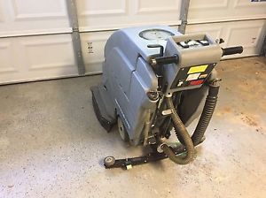 Nobles 2400 floor scrubber machine for sale