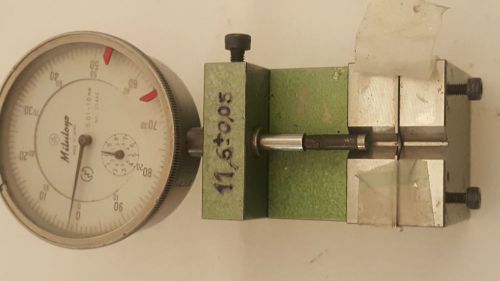 DIAL TEST INDICATOR COMPARATOR STAND MITUTOYO JAPAN 0.01-10MM MOD No. 2046E