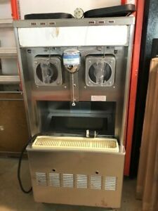 Taylor Frozen Drink/Coolatta Machine, Dunkin- #342D-27. Good condition! 
