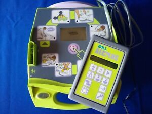 ZOLL AED PLUS + Trainer Unit with Handheld
