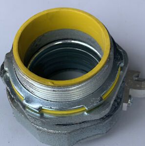 Crouse Hinds LTB200G, LOT OF 28, 2” insulated grounded, Sealtite Connector, NIB
