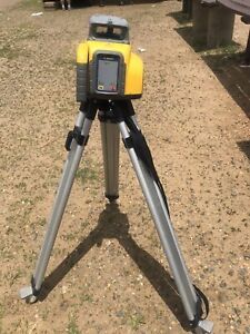 Spectra Precision LL300N  Self-Leveling Laser with Tripod Rod HL450 Receiver