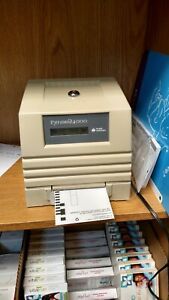 Pyramid 4000 timeclock with a packet of cards.  KEY included.