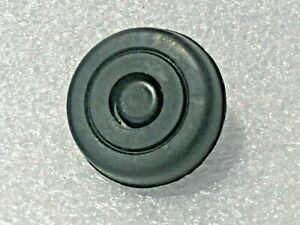 100 Rubber Push-In Expanding Fast Feet- Bumpers Plugs for 5/16&#034; Hole 1&#034; Diameter