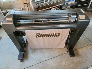 Summa S75 T-Series vinyl cutter plotter machine