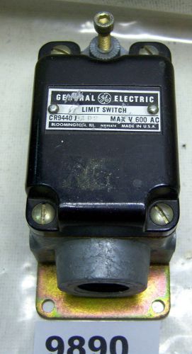 (9890) GE Limit Switch CR9440J1D2 600VAC