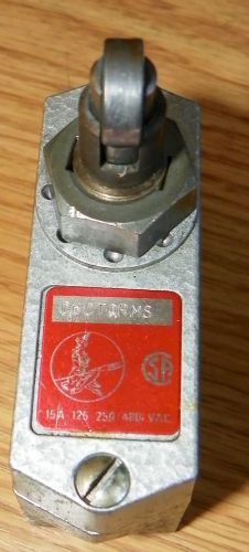 BURGESS MICRO SWITCH 15A-125-250-480 V.A.C. C6CTQR2MS USED
