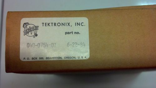 Tektronix, Inc. Part #: TM500 040-0754-07 Custom Plug-In Kit (Dual Compartment)