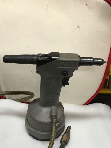 Pop pneumatic rivet tool with sd41bs rivets for sale