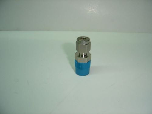 Swagelok ss-300-1-4 3/16&#034; tube x 1/4&#034; npt connector fitting new no box for sale