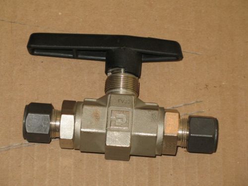 Parker Stainless Steel SS Ball Valve 1/2&#034; x 1/2&#034; Tubing Connector