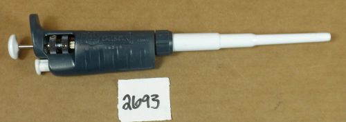 Gilson Pipetman P1000 Single Channel Pipette 200µL-1000µL *Missing Tip Ejector*