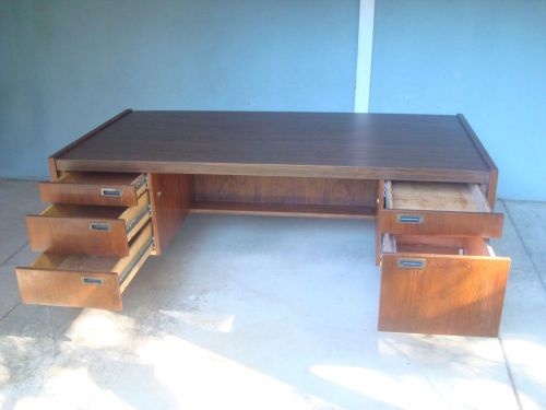 OFFICE DESK AND CHAIR -- MAHOGANY WITH LEATHER GRAIN VINYL TOP -- EXCELLENT