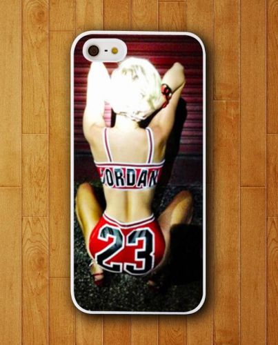 New Miley Cyrus Chicago Bulls Case For iPhone and Samsung galaxy