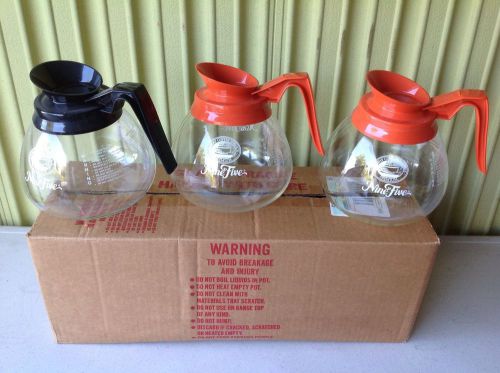 Lot (3) Amway Coffee Service &#034;Nine To Five&#034; Coffee Decanter Coffee Pot Pots