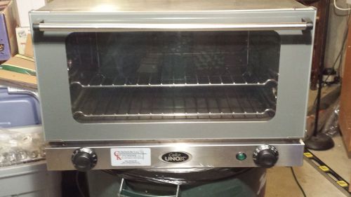 Cadco unox  ov-350 countertop convection electric oven - 1/2 sheet size for sale