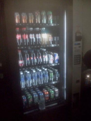Soda vending Machine RVV 500 Glass front