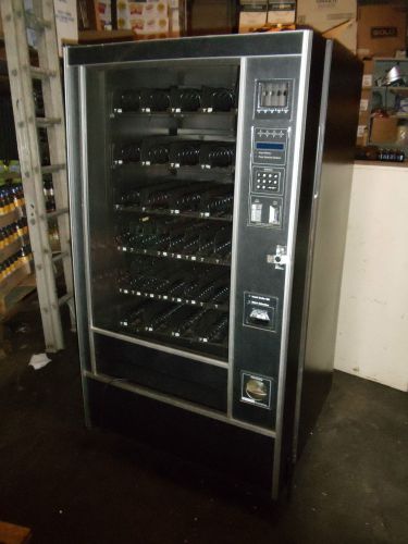 Rowe 5900 snack vending machine