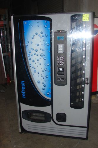 USI 3502 Drink Machine / 12 Selections / Cold Drinks (513)