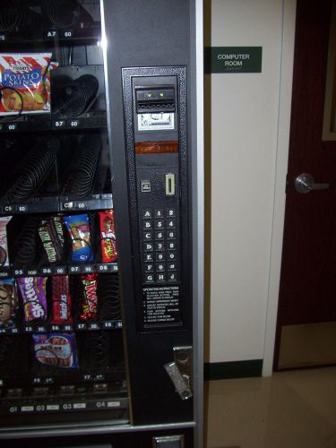 USI 4 wide snack machine