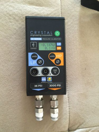 CRYSTAL PRESSURE CALIBRATOR. IS33 30 SERIES