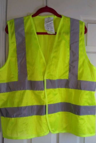 Omni-Guard Safety HIgh Visibility Vest Size M Flame Retardant Class II Level 2