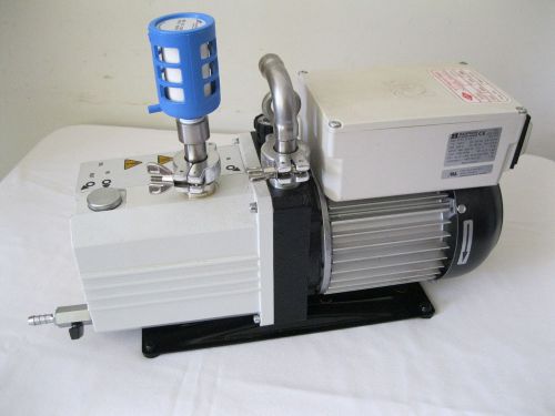 Leybold Trivac Vacuum Pump D5E dual stage Rotary Vane 230 V