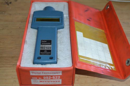 Mitutoyo 1-30000rpm Digital Hand Tachometer Non-Contact Model: MTY 982-522