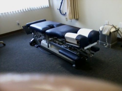 Lloyd HyLo Hi-Lo Chiropractic Table      See crated shipping info below