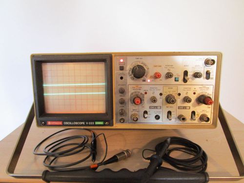 Hitachi V-222 Analog Oscilloscope with two Probes