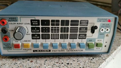 LEADER LCG-395A COLOR PATTERN GENERATOR VIDEO.COLOR SIGNAL SOURCE