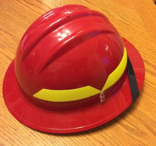 BULLARD FH911HR RED Full-Brim Fire Helmet, Great Shape, Adjustable Size 6 1/2 -8