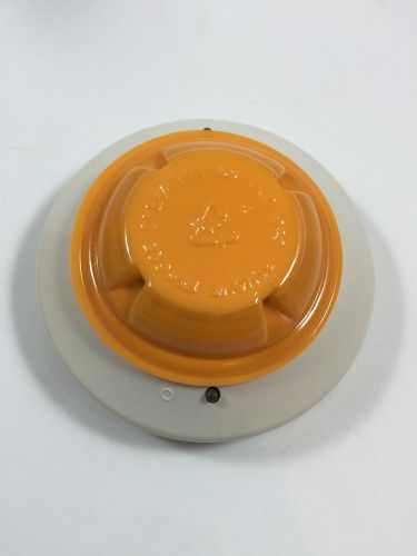 NEW - Notifier FSP-851 Intelligent Plug-in Photoelectric Smoke Detector - 432288