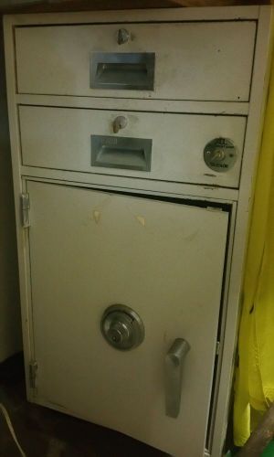 Diebold 2 drawer bank teller file cabinet safe w/combination gsa fire rated open for sale